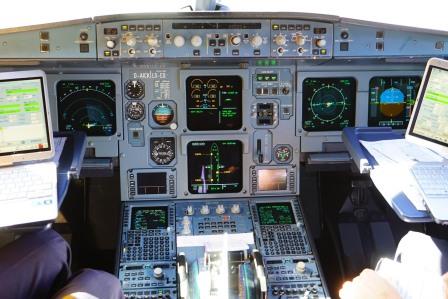 Cockpit_web